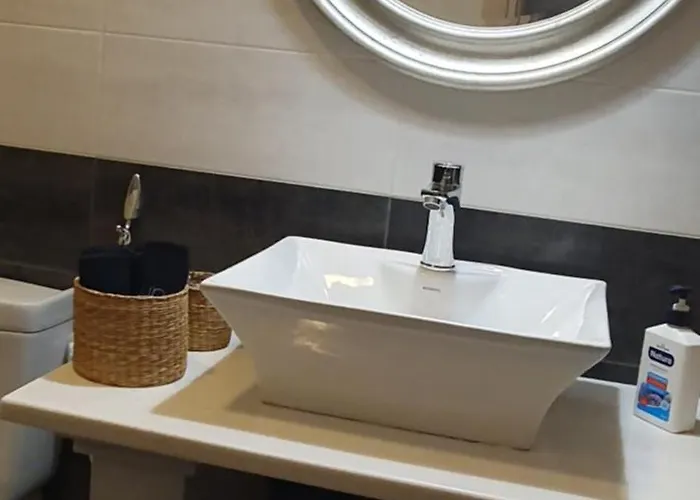 Helen Of Troy House *