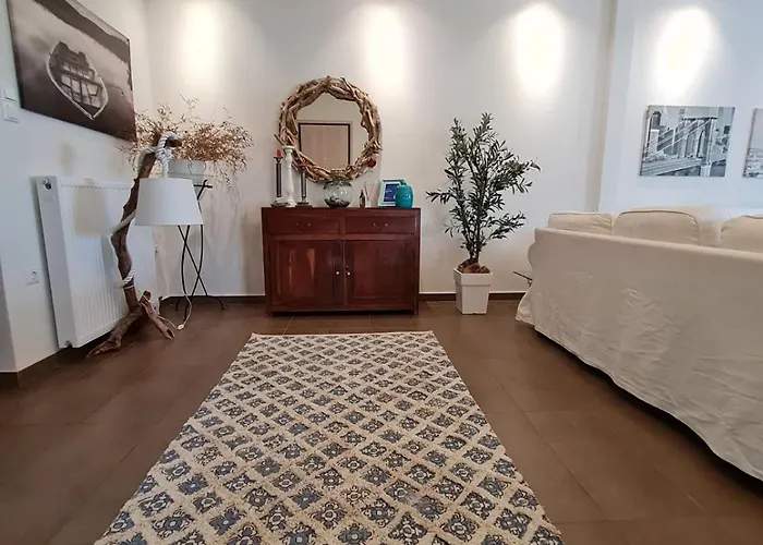 Дом отдыха Helen Of Troy House *