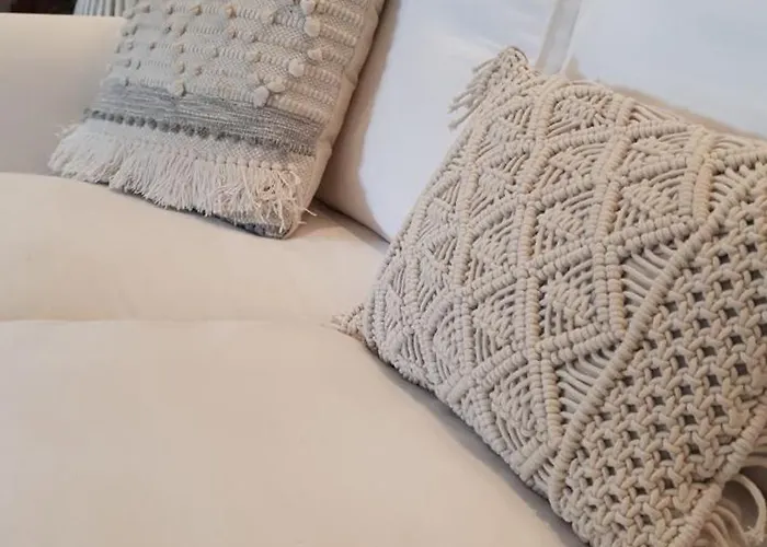 Helen Of Troy House *