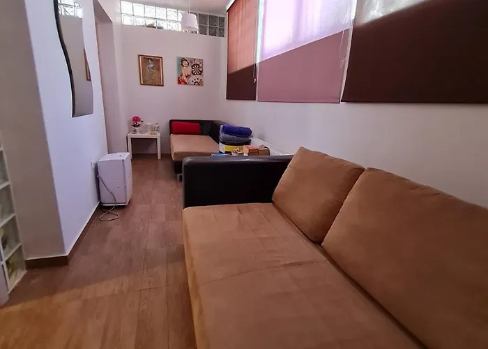 Helen Of Troy House Лутра-Ореас-Эленис